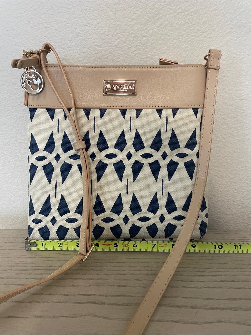 Spartina 449 Navy and Beige Geometric Canvas Tote - Picture 4 of 4